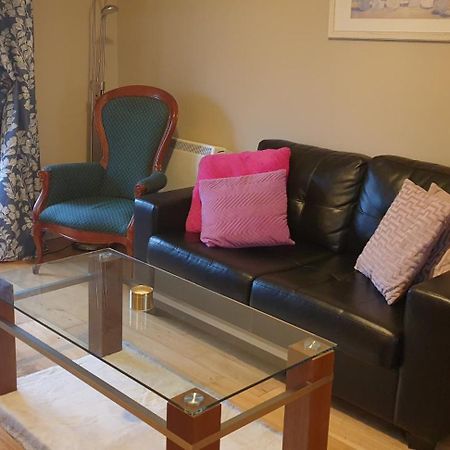 Town Centre Apartment Trim Εξωτερικό φωτογραφία